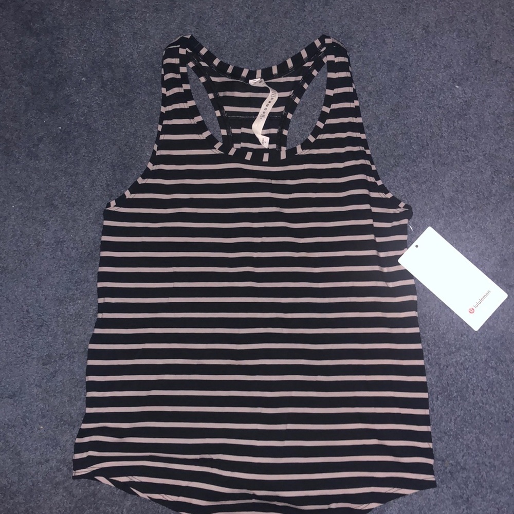 Lululemon tank